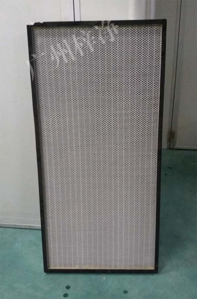 舊的FFU高效過(guò)濾器